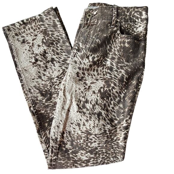 NWT Chico's Jeans Women's Size 6 Chicos 0.5 Platinum Pony Print Slim Tan Brown - Picture 1 of 14